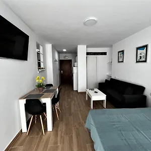 Apartamento Ver7 - Estudio, Wifi, Fire Stick Amazon, Terraza, Vistas Al Mar, Piscina, Torremolinos